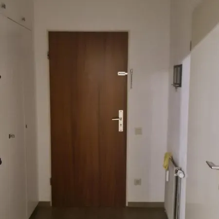 Helles & Ruhiges In Appartement Düsseldorf